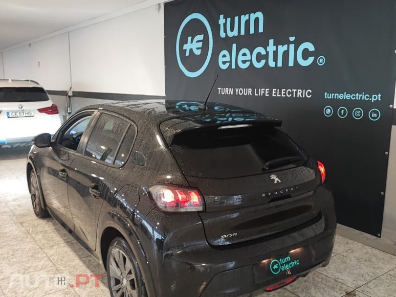 Peugeot E-208 50 kWh Style