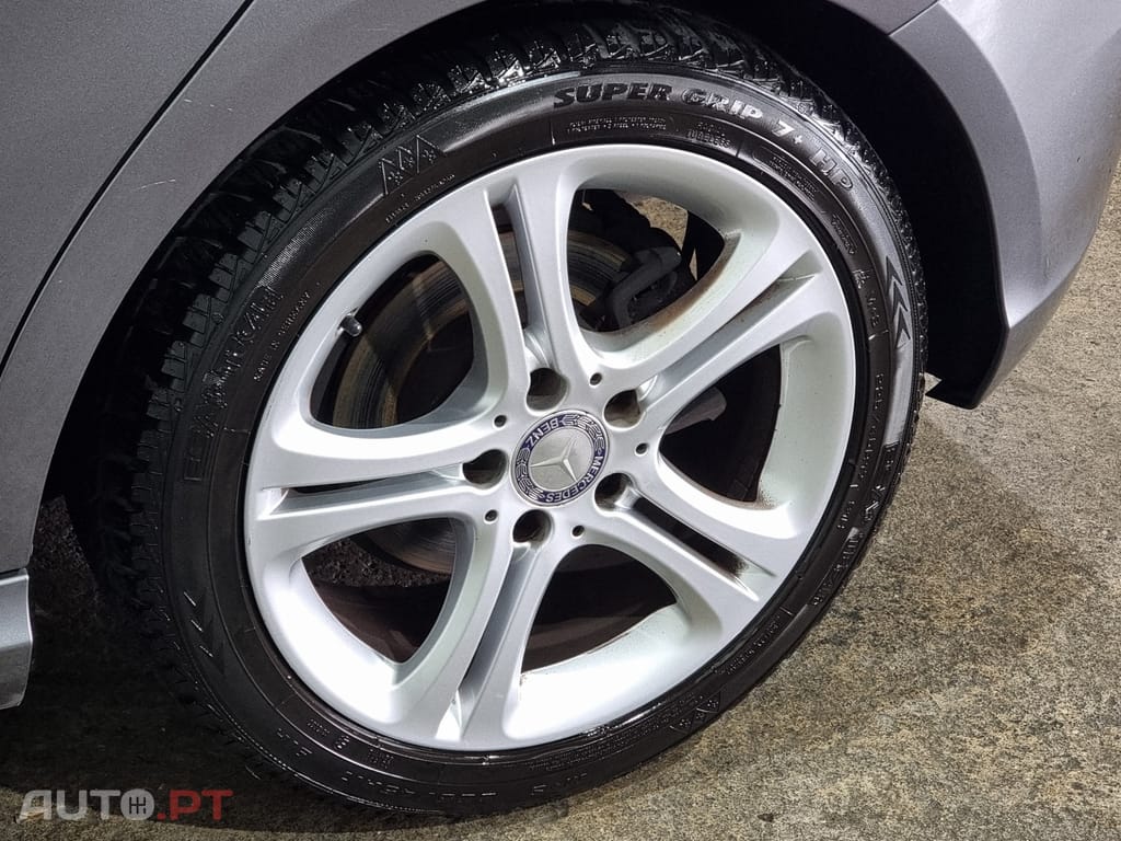 Mercedes-Benz A 180 Dynamic Edition