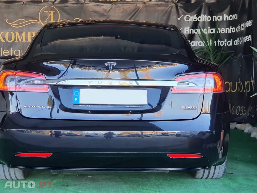Tesla Model S S90 P