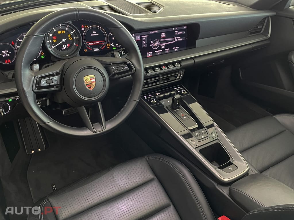 Porsche 992 Carrera Cabriolet PDK