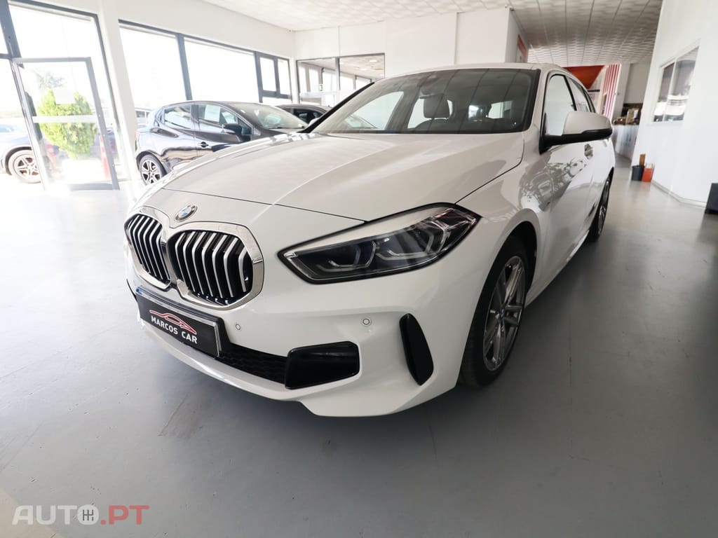 BMW 116 d Pack Desportivo M — fotografia 3
