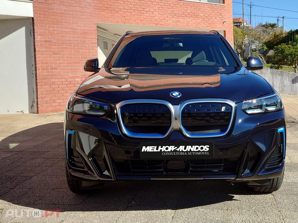 BMW iX3 M Sport Impressive