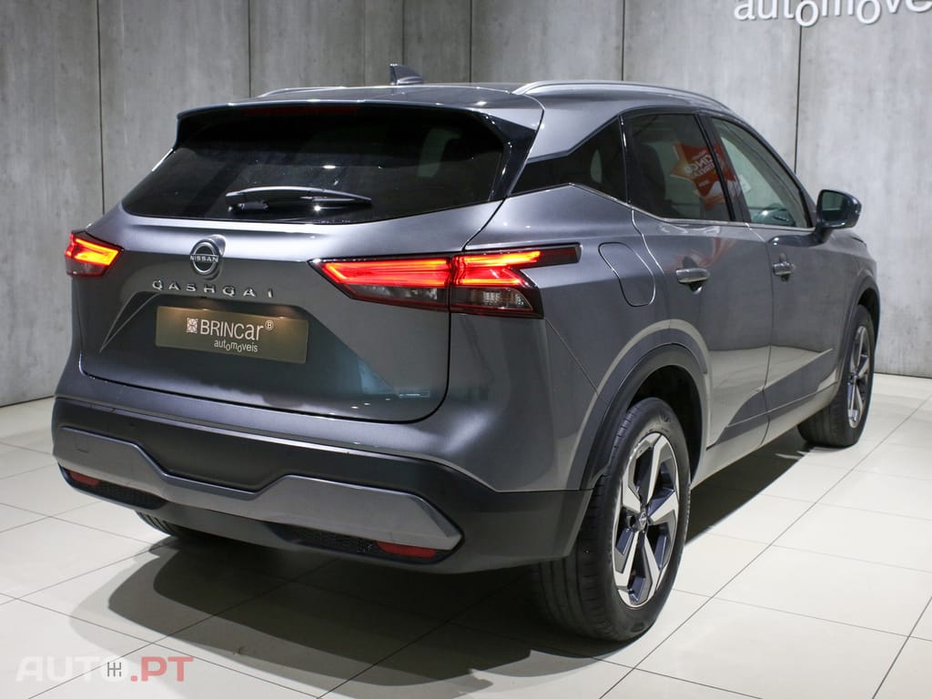 Nissan Qashqai 1.3 DIG-T N-Connecta