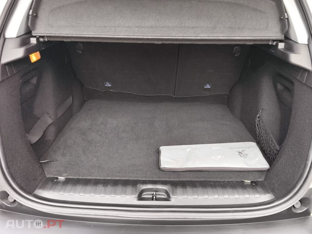 Peugeot 2008 1.2 PureTech Style