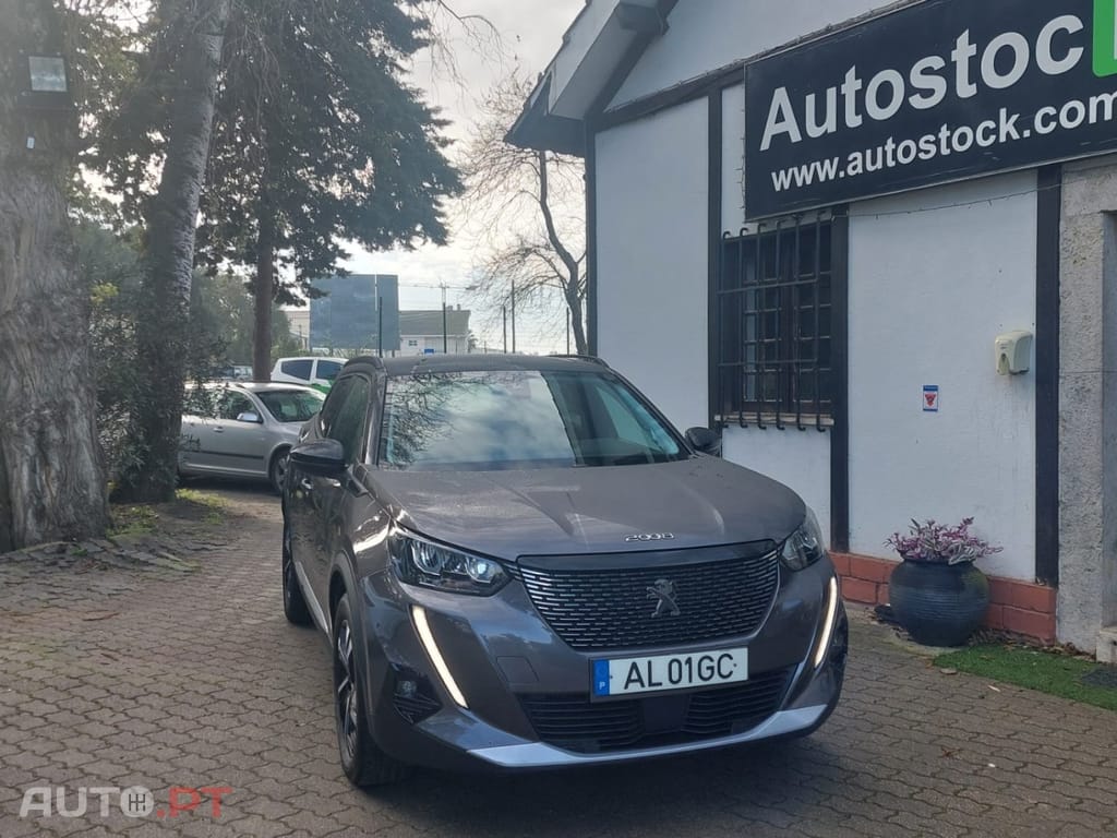 Peugeot 2008 1.5 BlueHDi Allure Pack