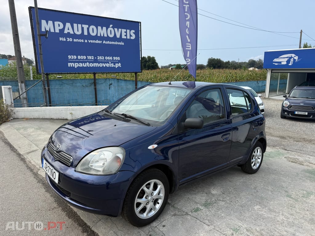 Toyota Yaris 1.0 Base