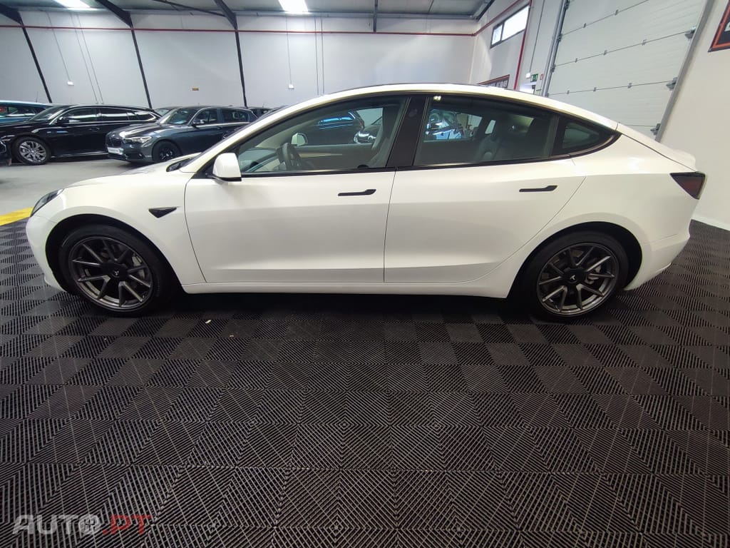 Tesla Model 3 ND