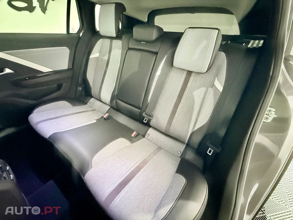 Opel Astra 1.5 D Elegance