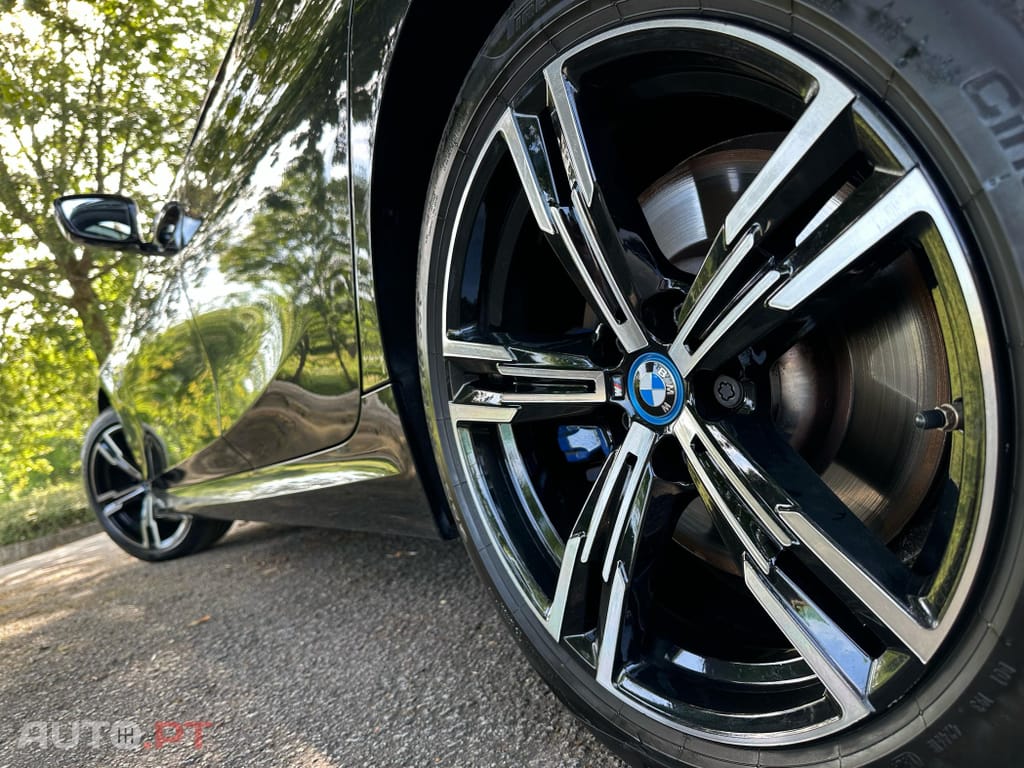 BMW 330 e Touring Pack Desportivo M Auto