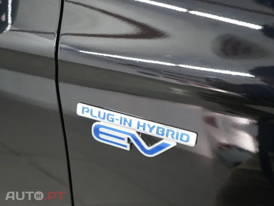Mitsubishi Outlander 2.0 4WD Plus