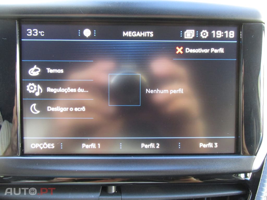 Peugeot 2008 1.2 PureTech Signature