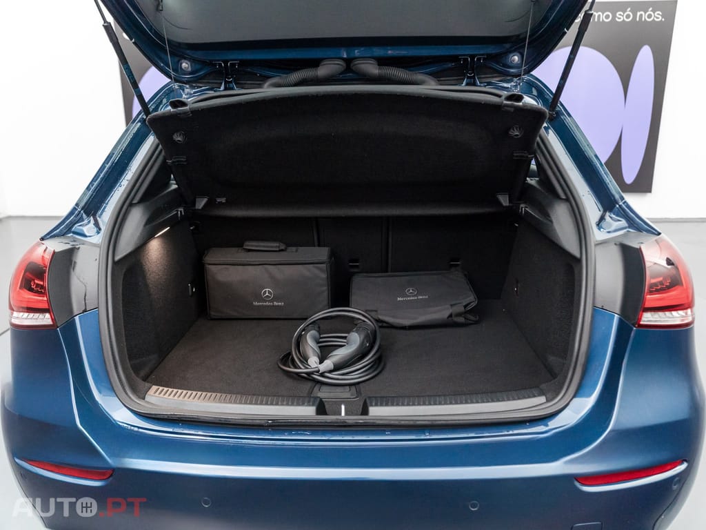 Mercedes-Benz A 250 e Style Plus