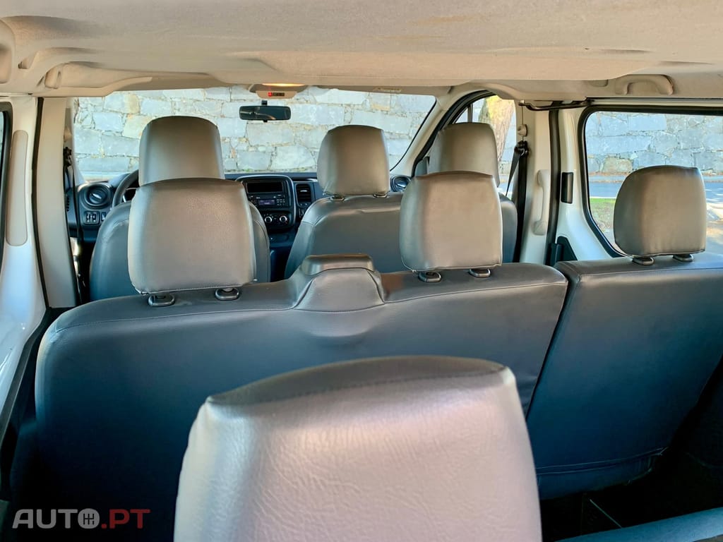 Renault Trafic 9 LUGARES