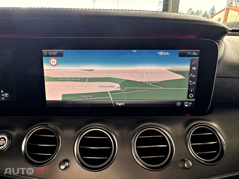 Mercedes-Benz E 220 d AMG Line