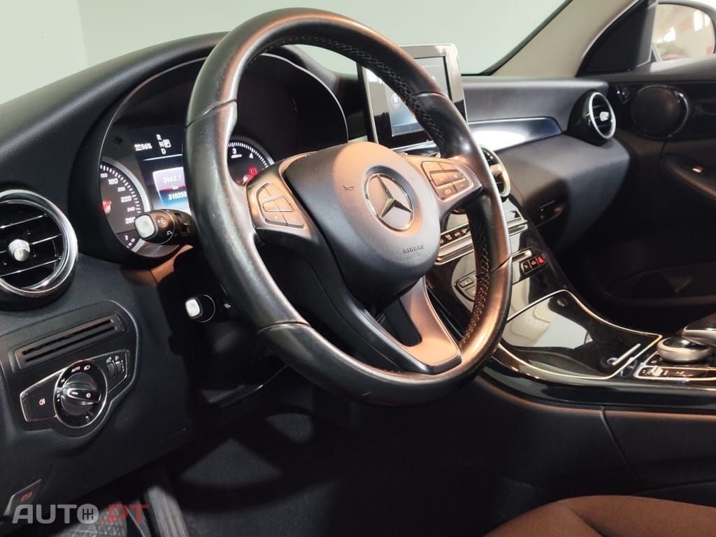 Mercedes-Benz C 300 BlueTEC Hybrid