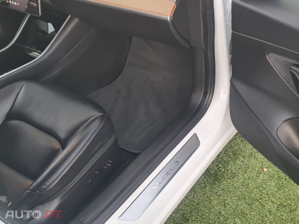 Tesla Model 3 Tração Traseira Premium