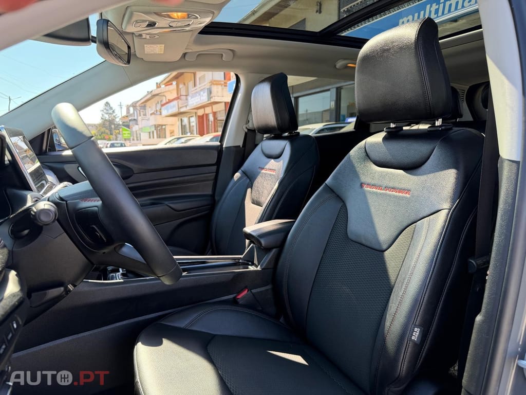 Jeep Compass 1.3 TG Trailhawk