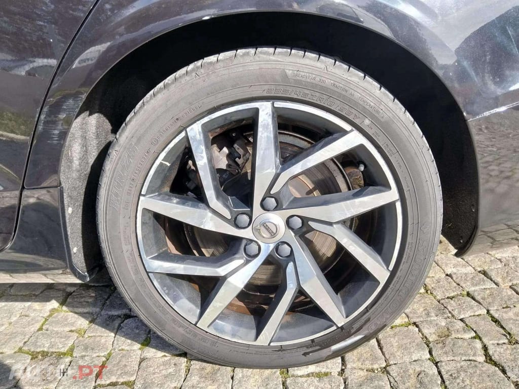 Volvo V60 2.0 T8 AWD TE Momentum