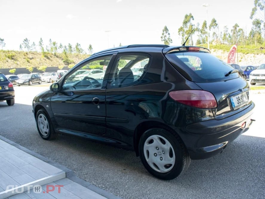 Peugeot 206 1.1