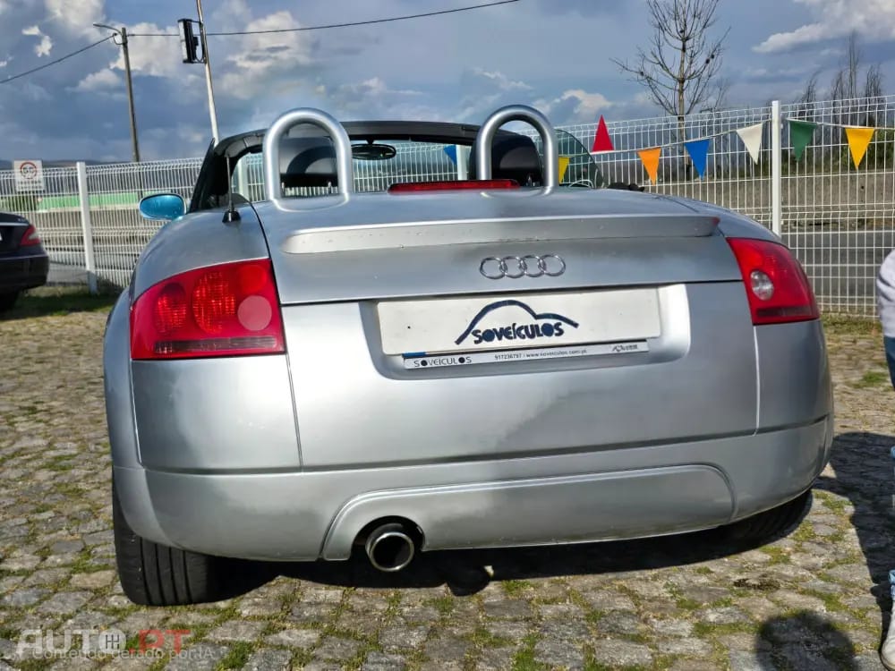 Audi TT 1.8 T S-line