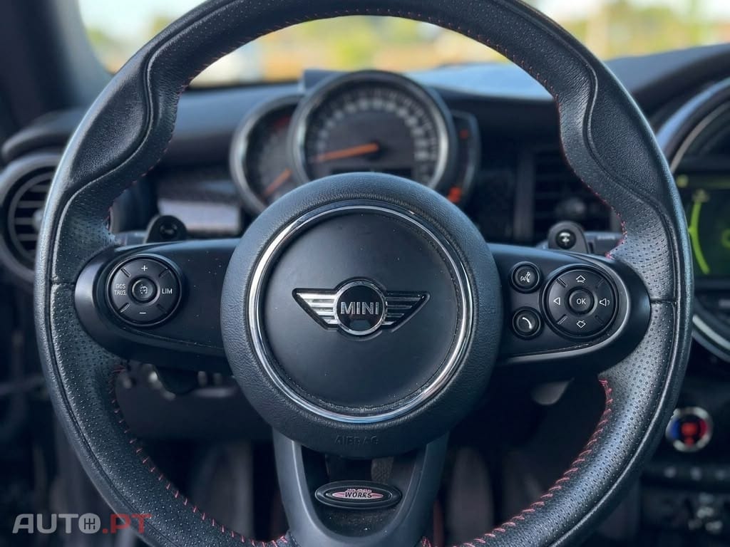 MINI Cooper S Auto Desportiva
