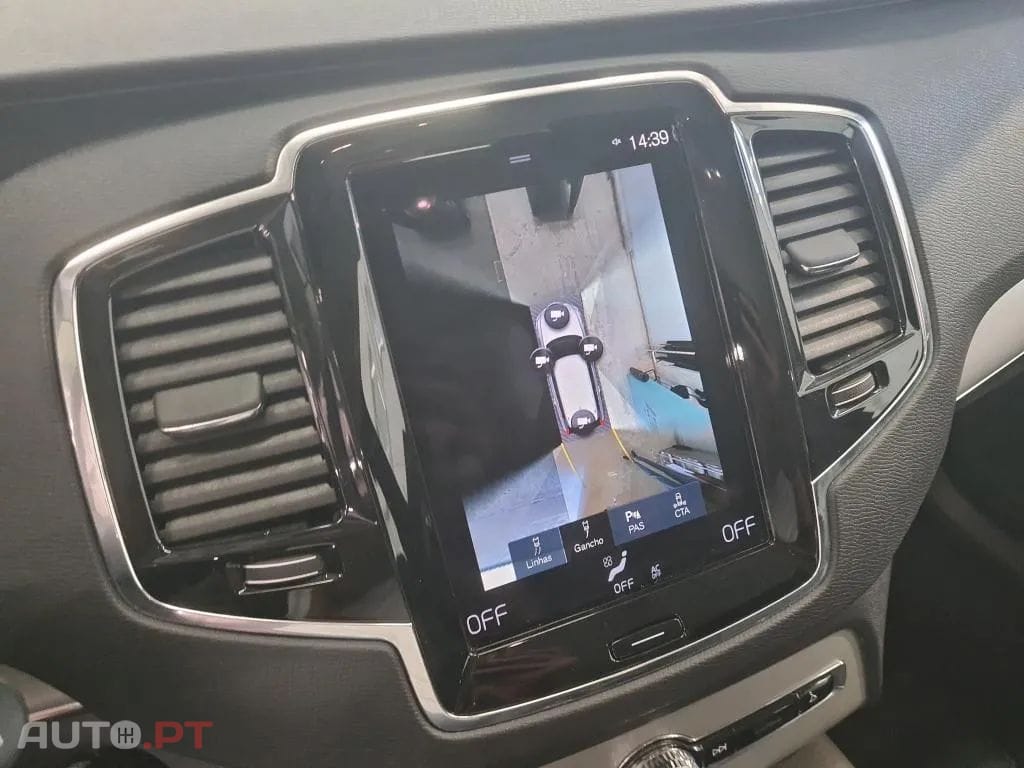 Volvo XC90 2.0 B5 Momentum Plus AWD