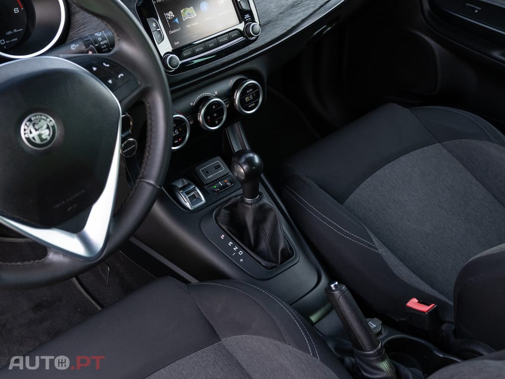 Alfa Romeo Giulietta 1.6 JTDM Sport TCT