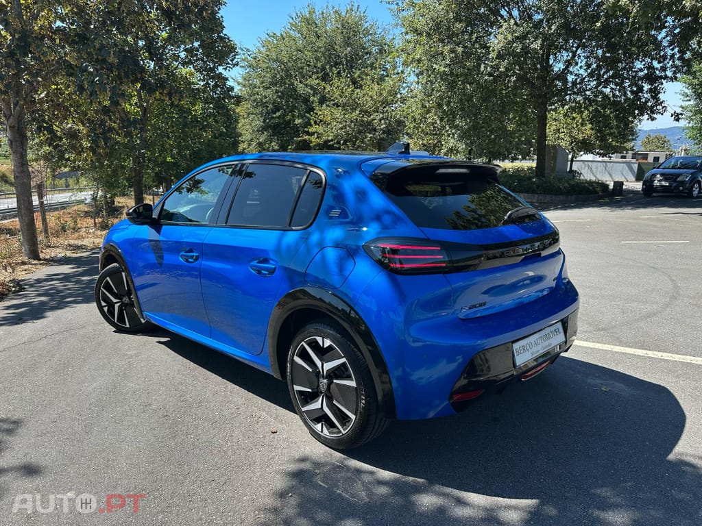 Peugeot E-208 51 kWh GT