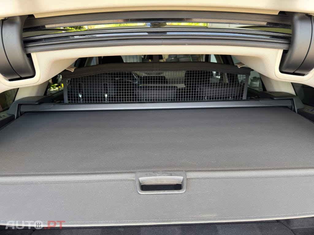 BMW 330 e Touring Corporate Edition Auto