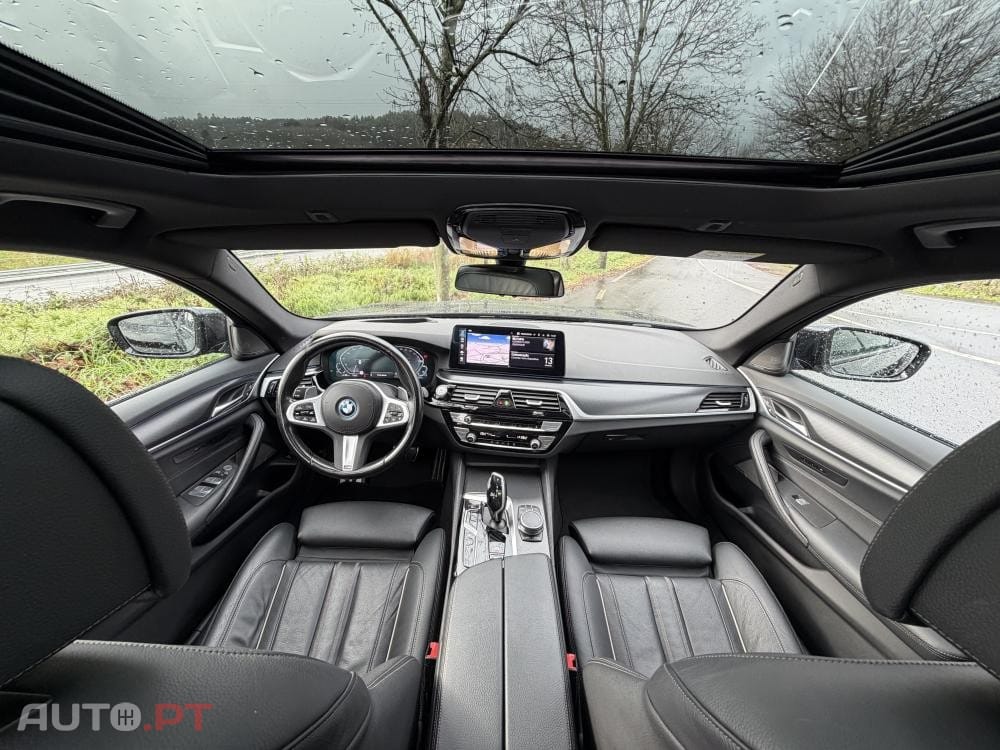 BMW 530 e Pack Desportivo M