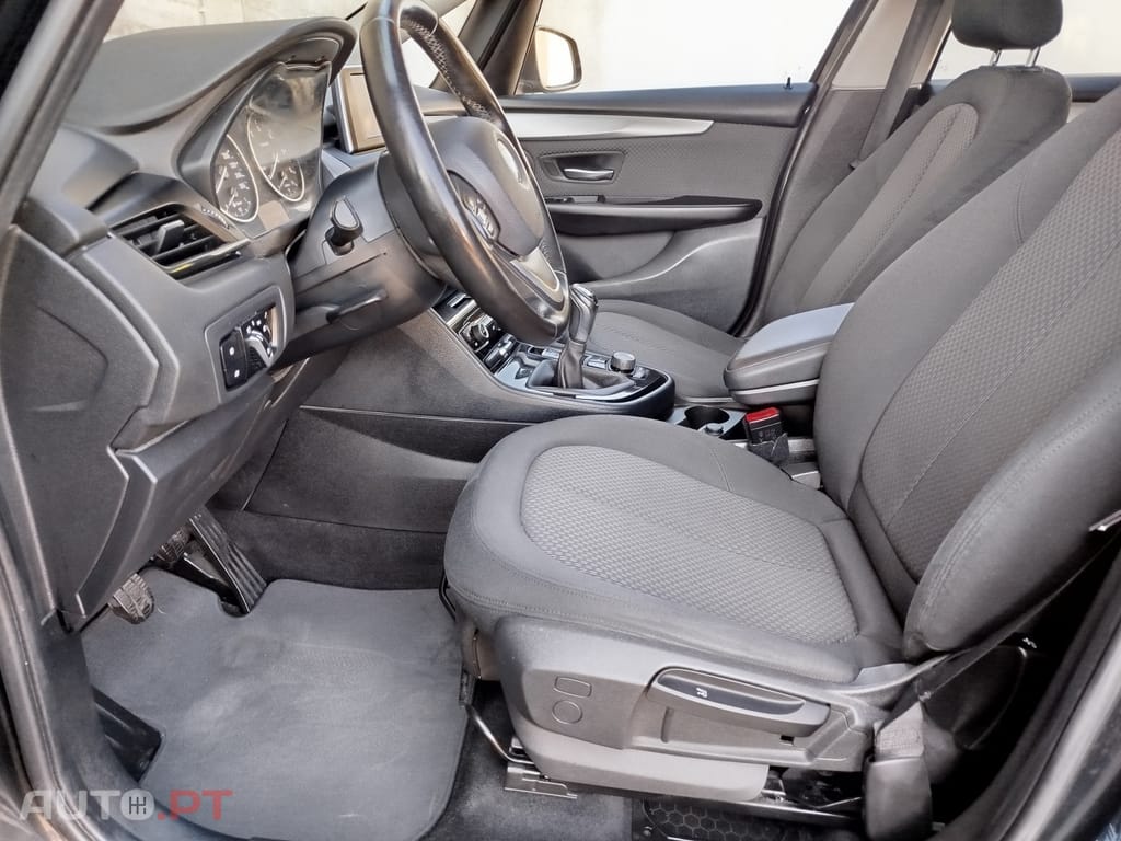 BMW 216 d Advantage