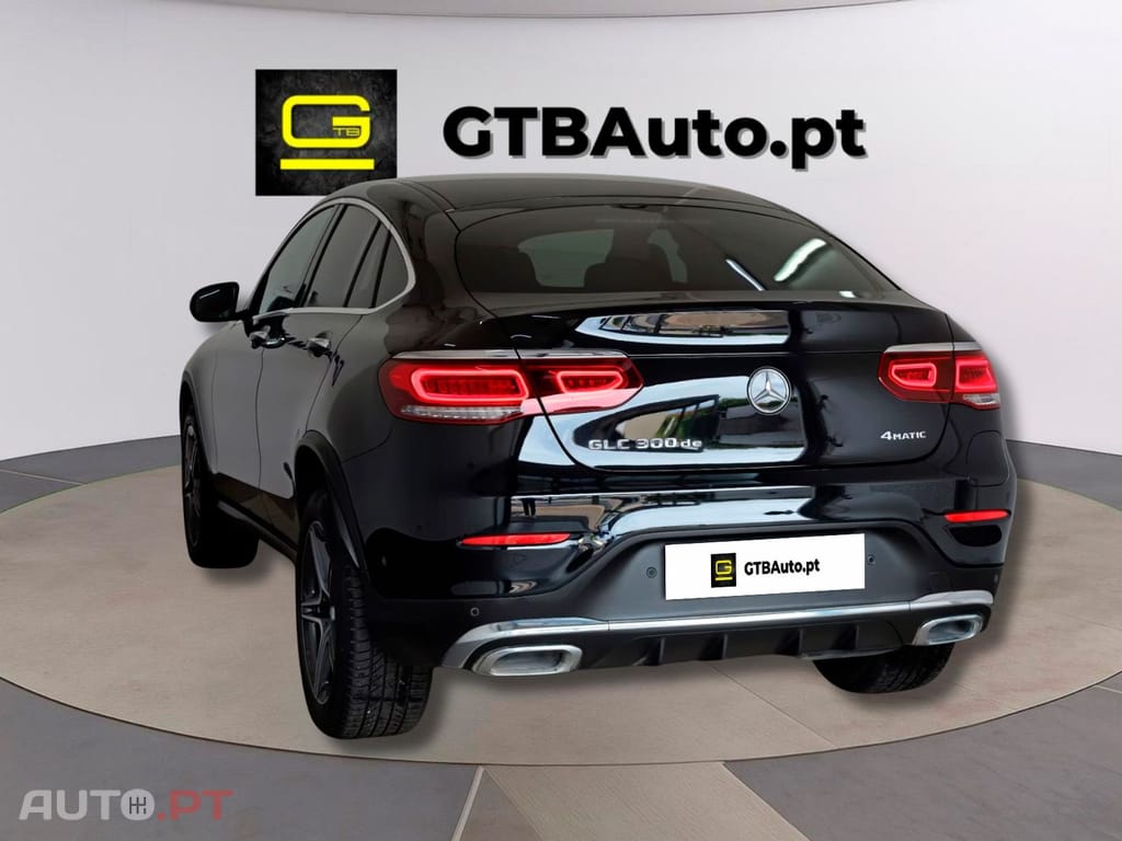Mercedes-Benz GLC 300 I.V.A DEDUTIVEL De 4Matic AMG