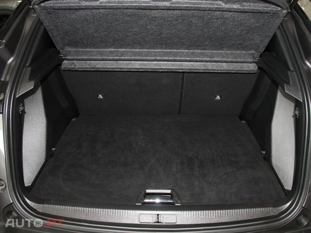 Peugeot 2008 1.5 BlueHDi Active Pack