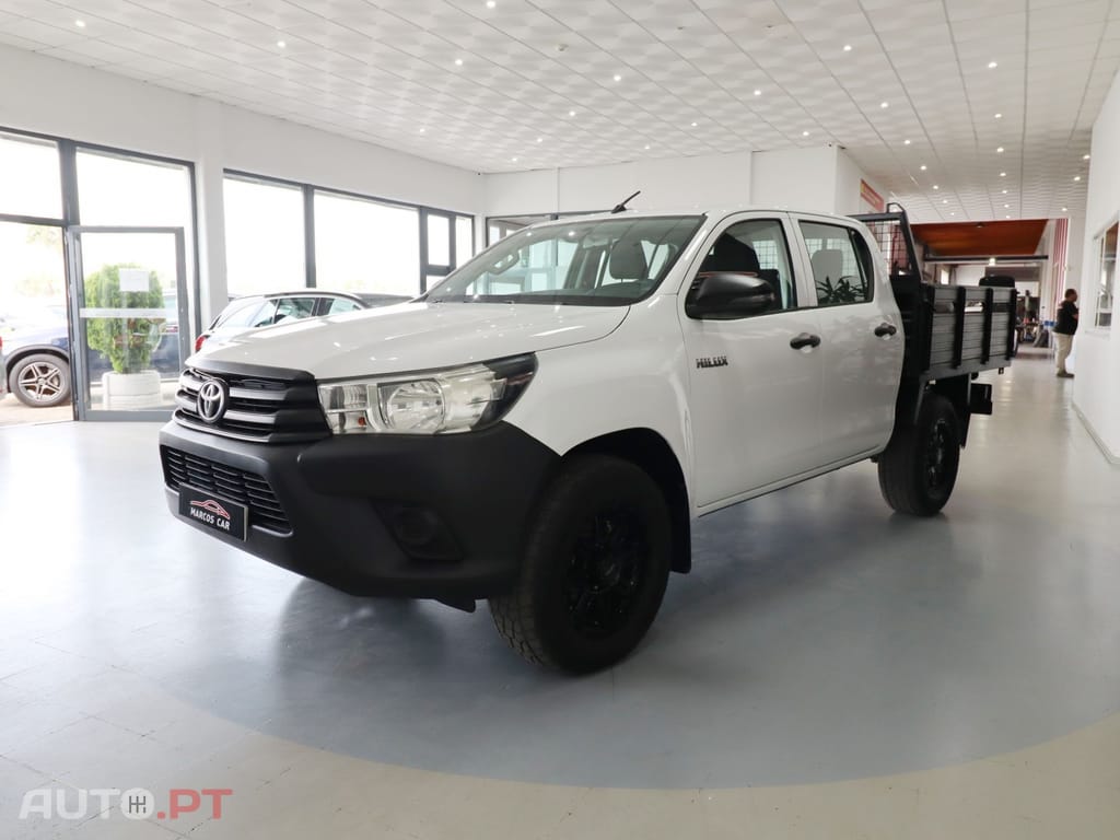 Toyota Hilux 2.4 D-4D 4WD CD CH
