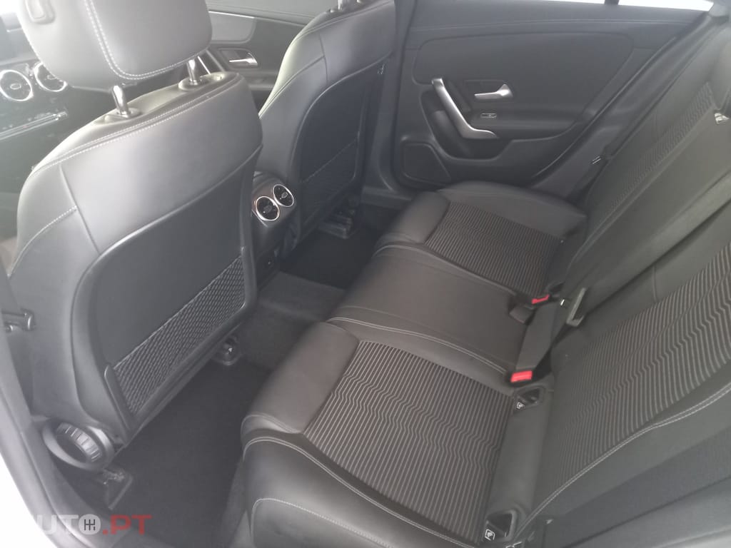 Mercedes-Benz CLA 180 Progressive Line