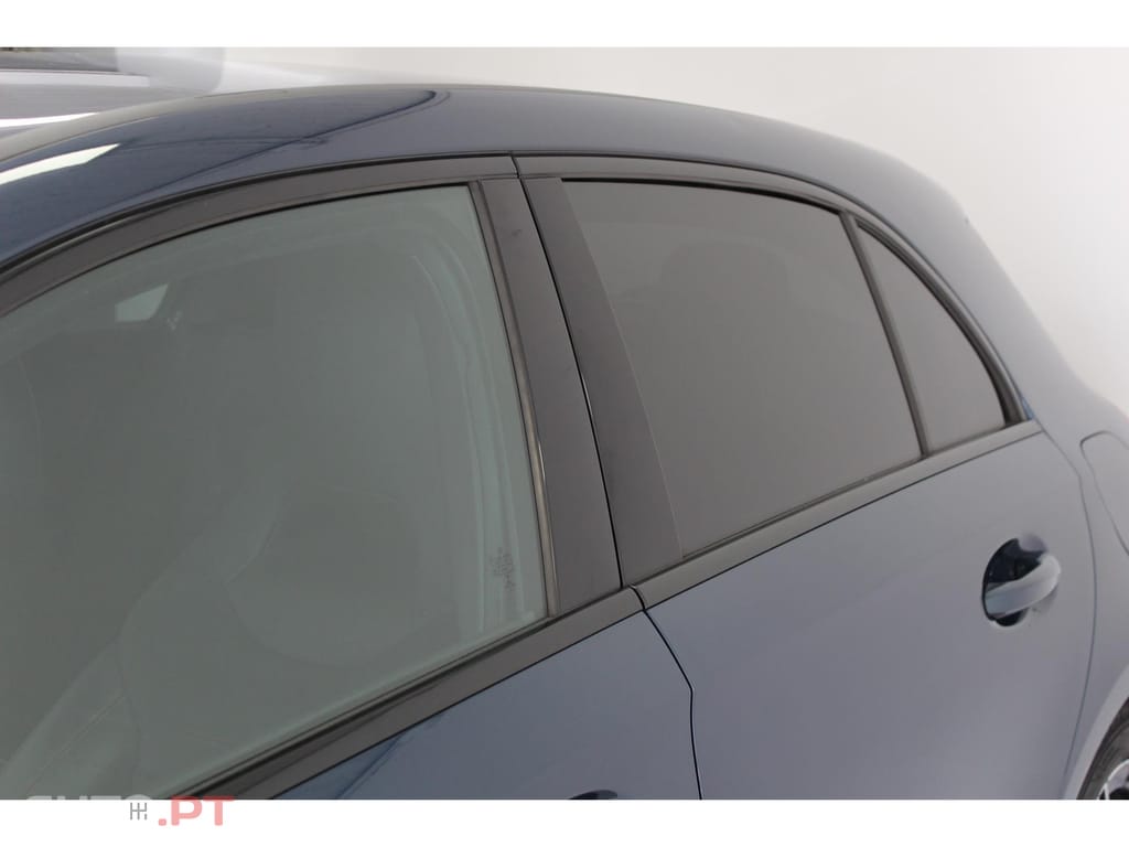 Mercedes-Benz A 180 d AMG Line