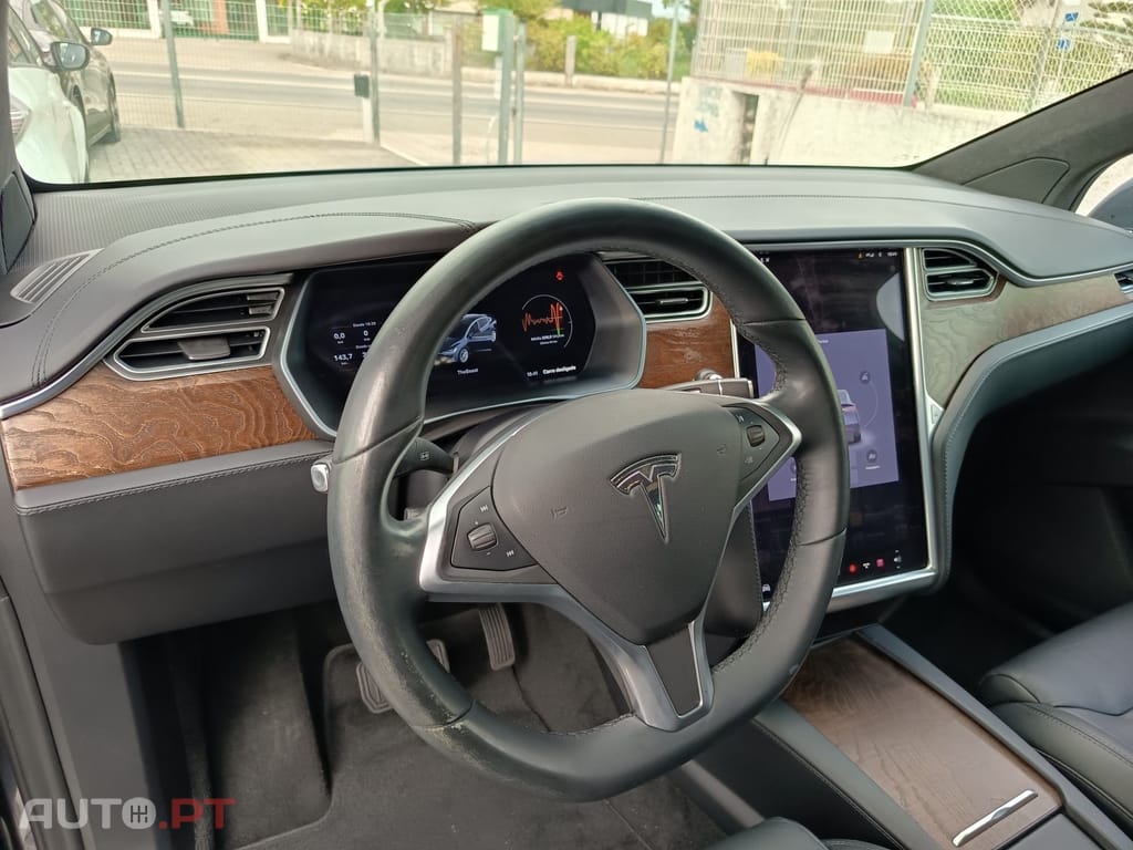 Tesla Model X 100D