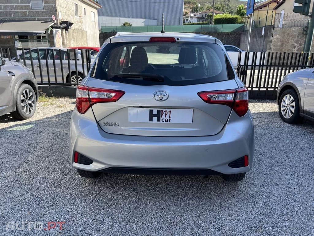 Toyota Yaris 1.0 VVT-i Exclusive
