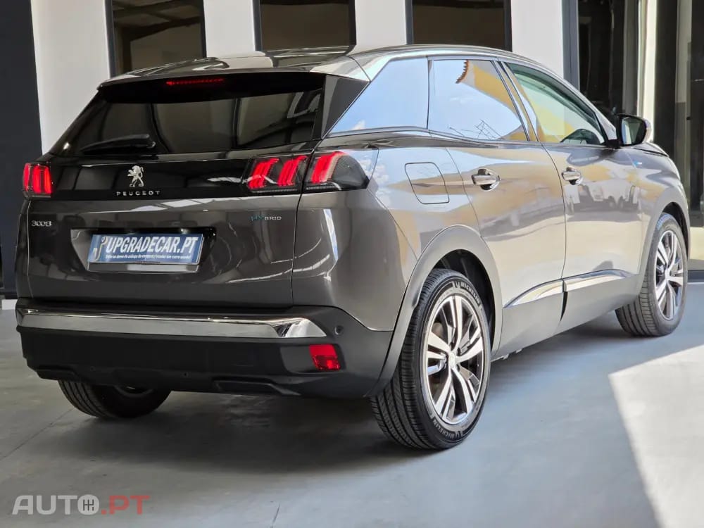 Peugeot 3008 1.6 Hybrid Allure e-EAT8