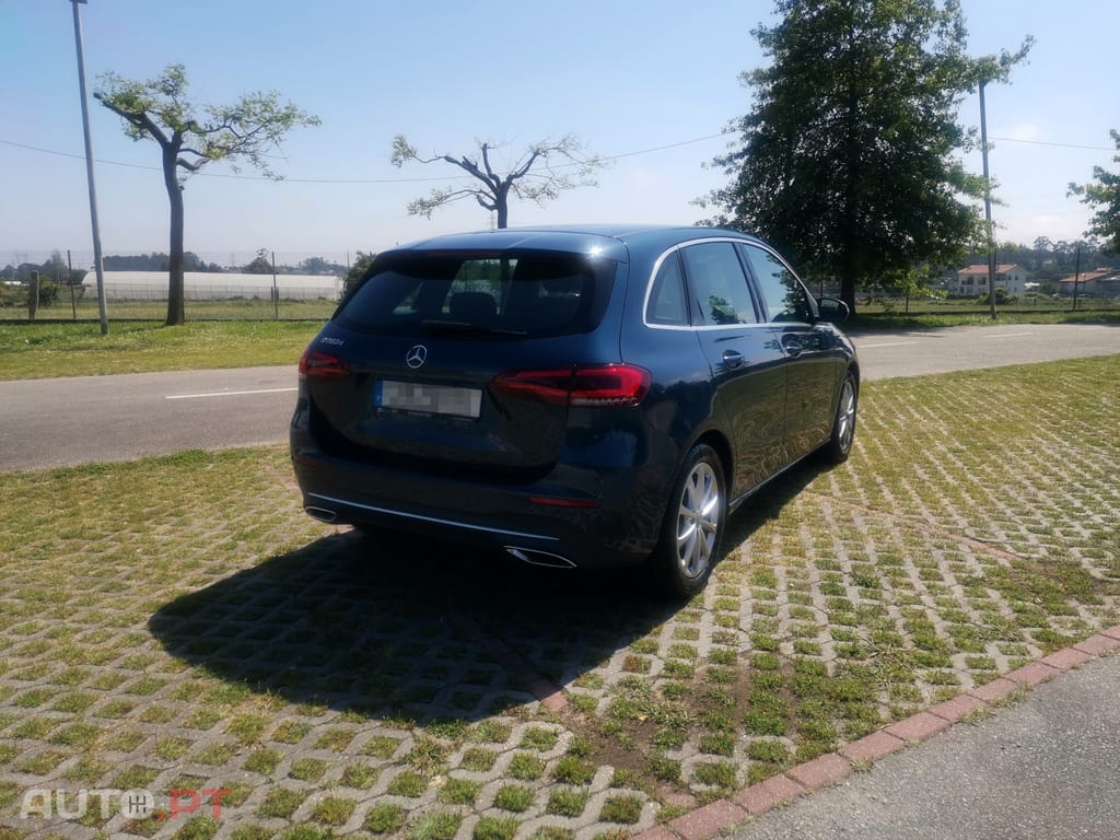 Mercedes-Benz B 180 Progressive Auto