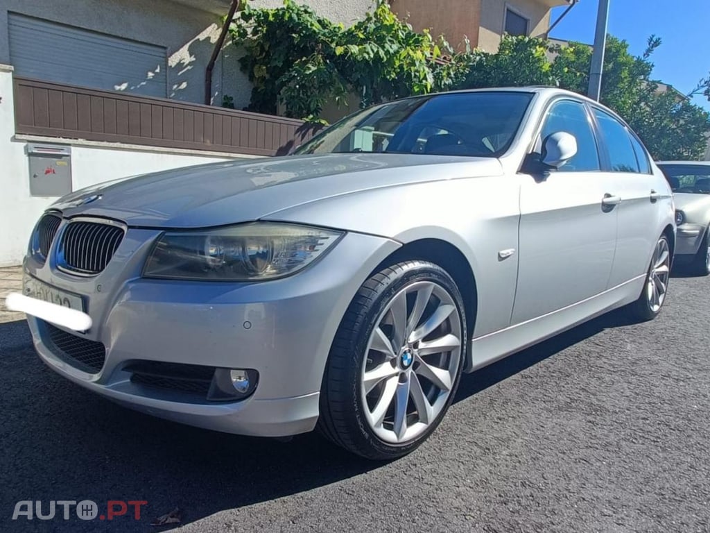 BMW 318 e90