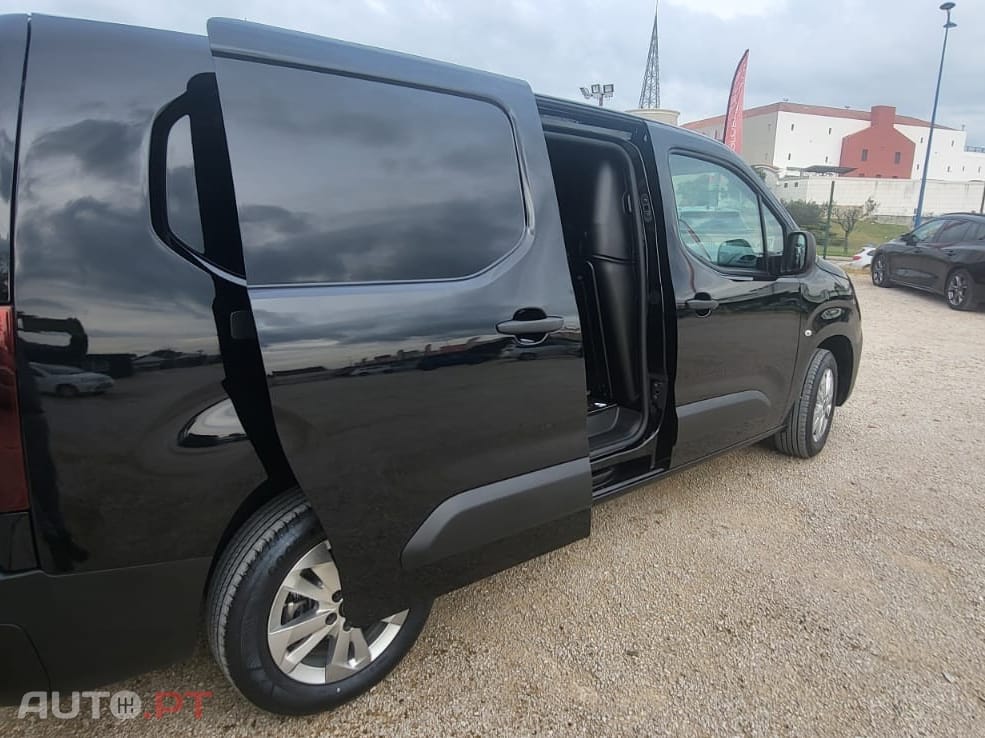 Peugeot Partner 1.5 BlueHDi Pemium Longa