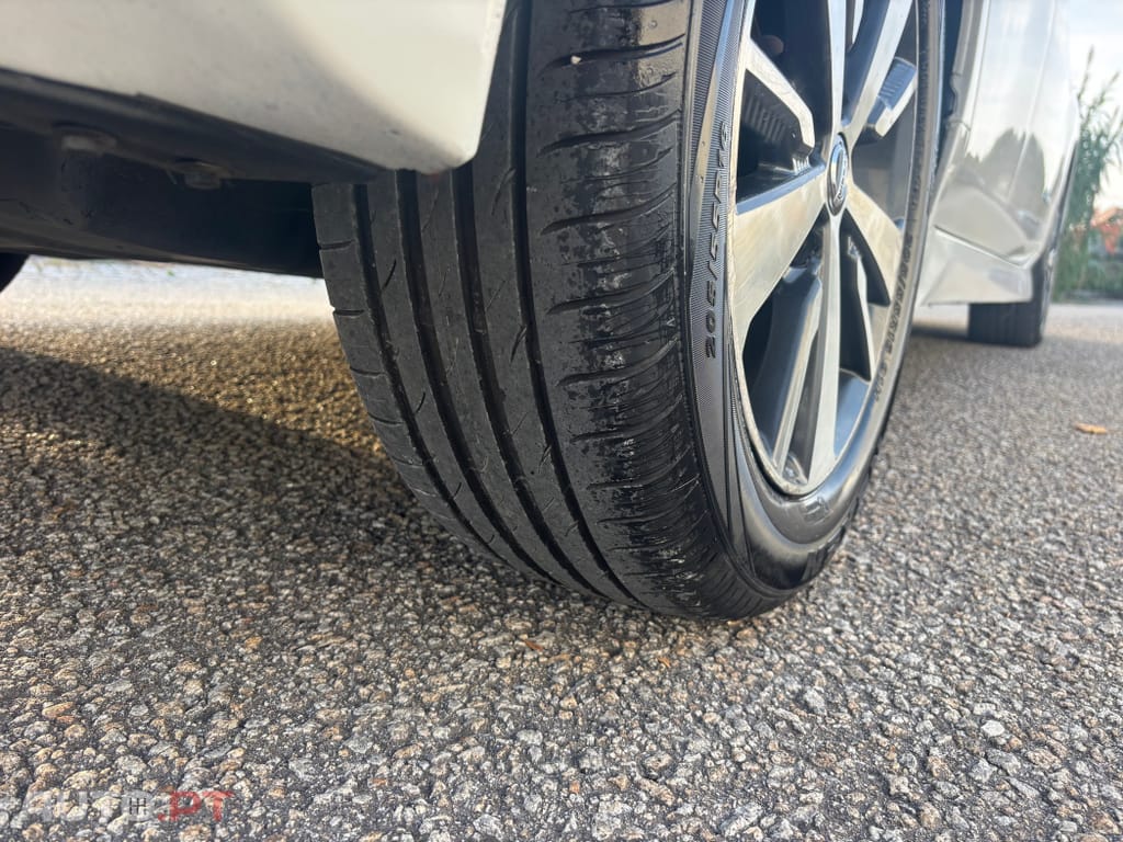 Nissan Leaf Tekna ProPilot Park