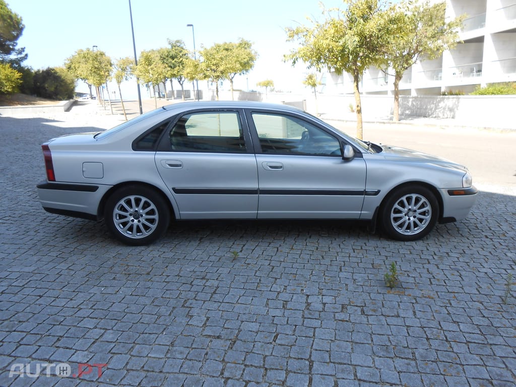 Volvo S80 2.0 T - GPL