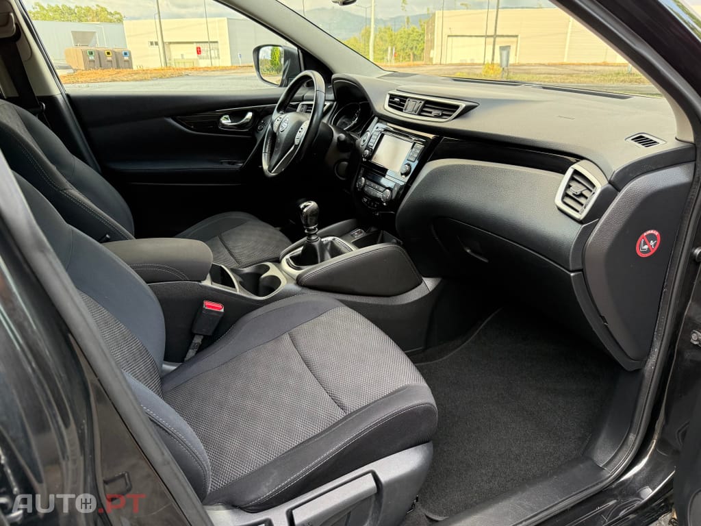 Nissan Qashqai 1.2 DIG-T N-Connecta