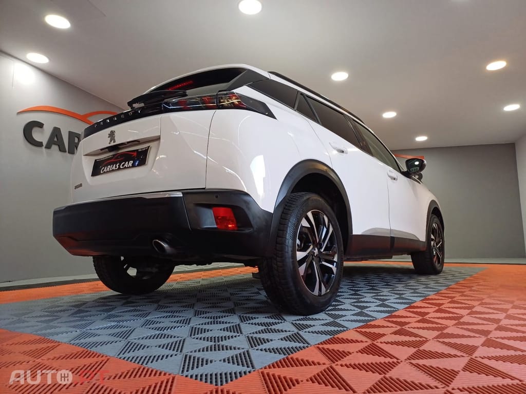 Peugeot 2008 1.5 BlueHDi Allure EAT8