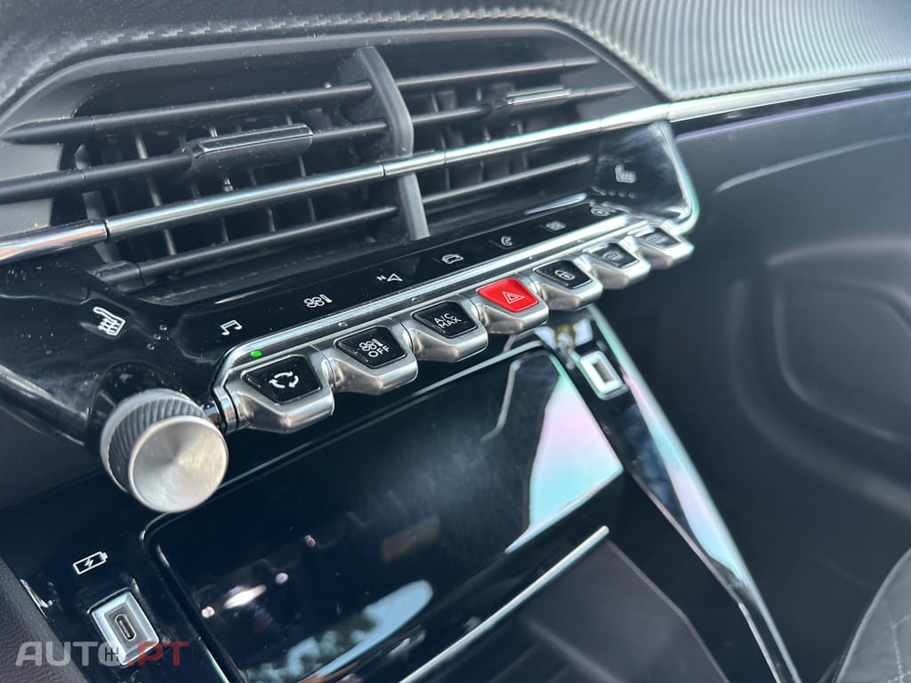 Peugeot E-208 50 kWh GT Pack