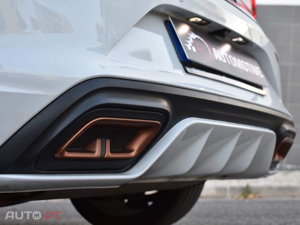 Cupra Leon 1.4 e-Hybrid VZ DSG