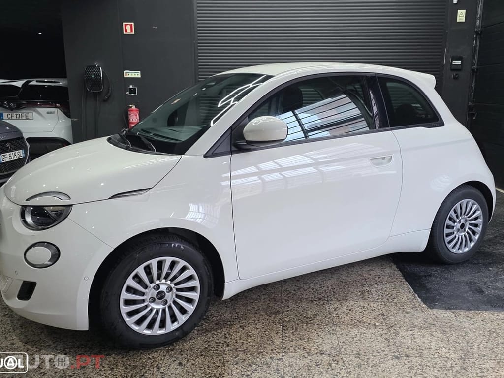 Fiat 500e 42 kWh Icon