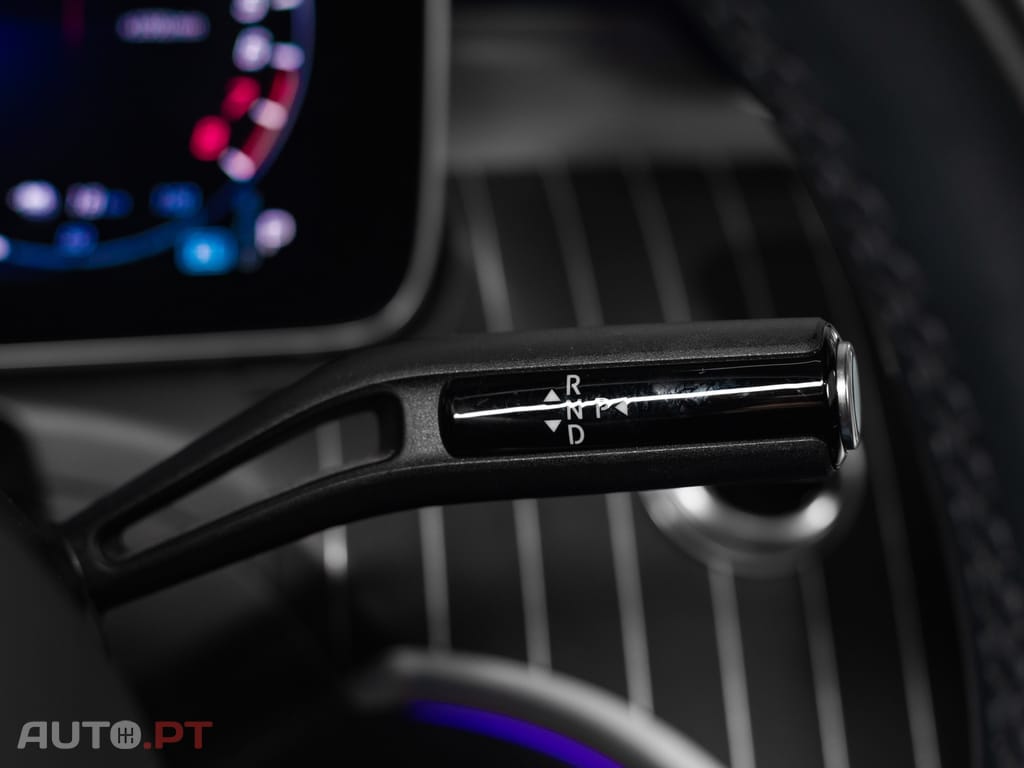 Mercedes-Benz C 300 e 9G-TRONIC AMG Line